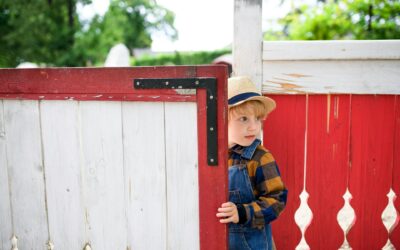 Protecting Hardwood Garden Gates Before Winter Weather